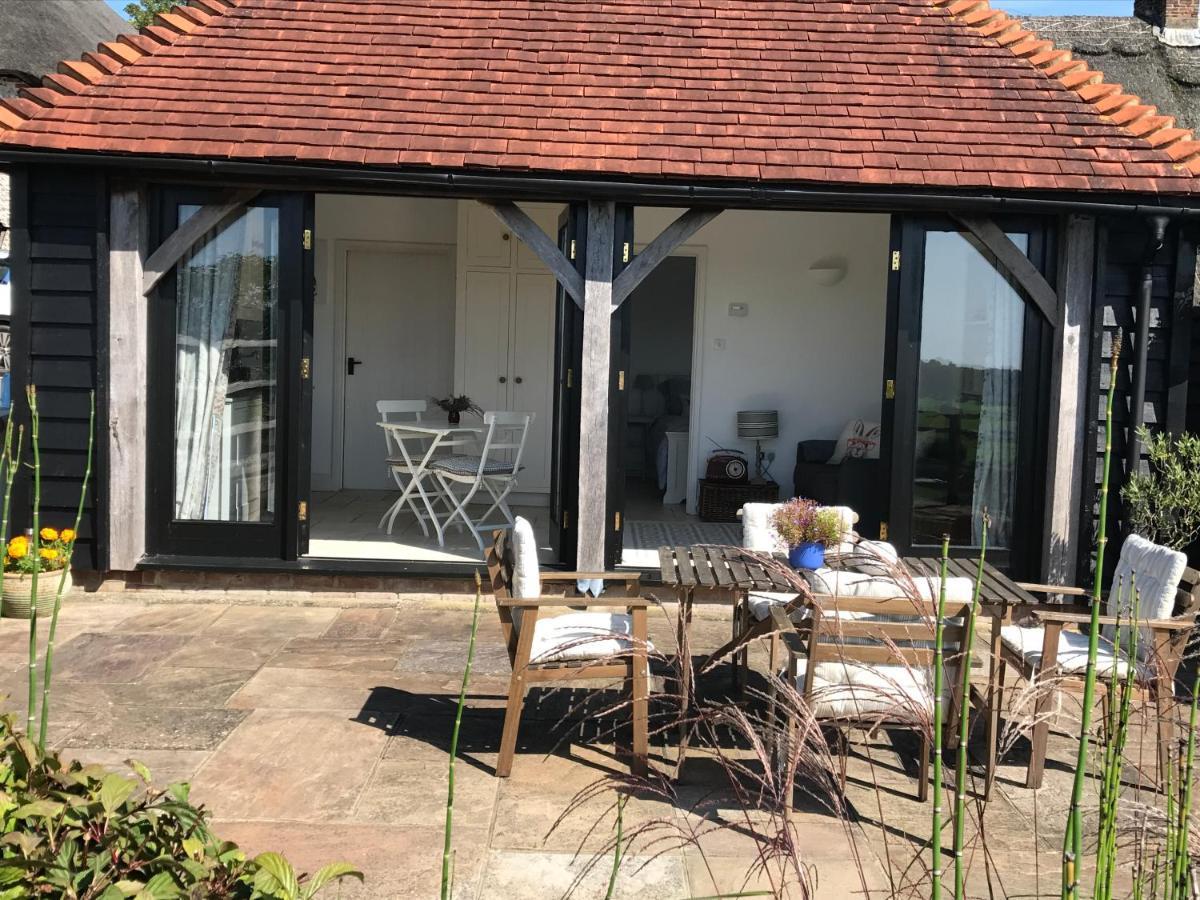 アランデル The Cow Hide Bed & Breakfast エクステリア 写真
