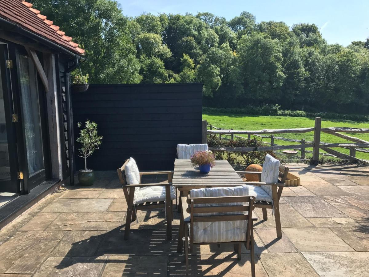 アランデル The Cow Hide Bed & Breakfast エクステリア 写真
